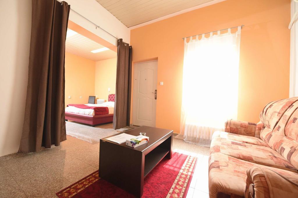 Apartment Inn Rooms Νόβι Σαντ Δωμάτιο φωτογραφία