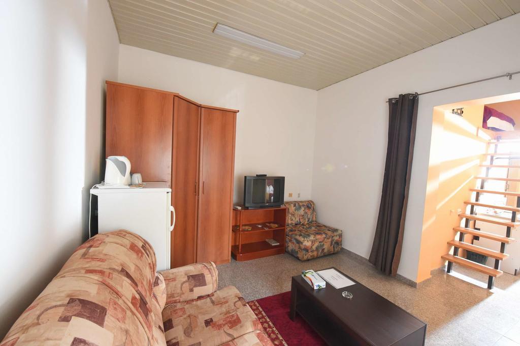 Apartment Inn Rooms Νόβι Σαντ Δωμάτιο φωτογραφία